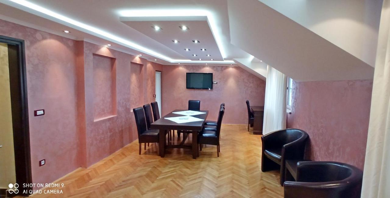 Konaciste Zlatibor Aparthotel Buitenkant foto