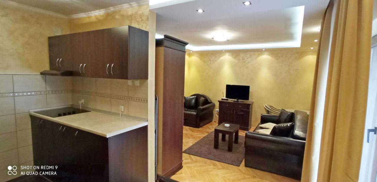 Konaciste Zlatibor Aparthotel Buitenkant foto