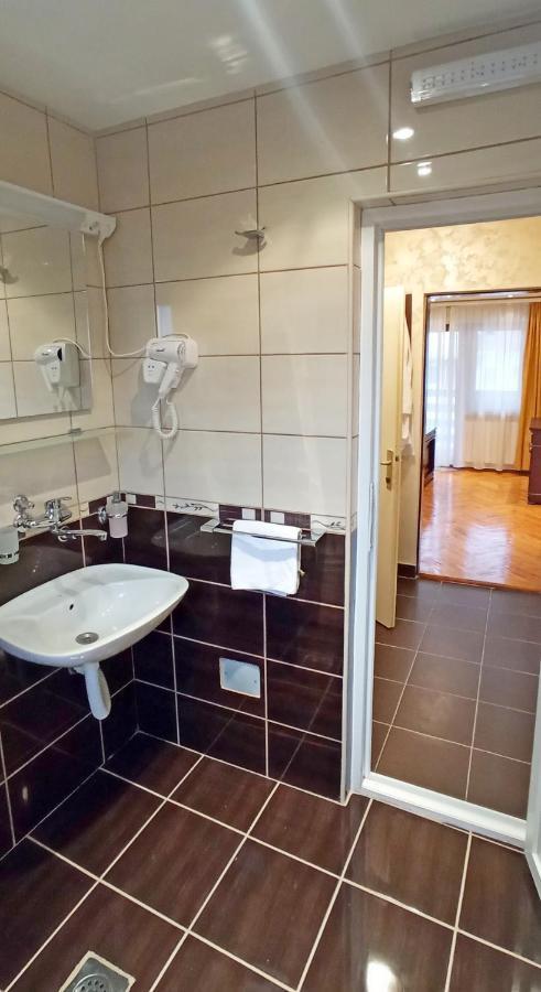 Konaciste Zlatibor Aparthotel Buitenkant foto